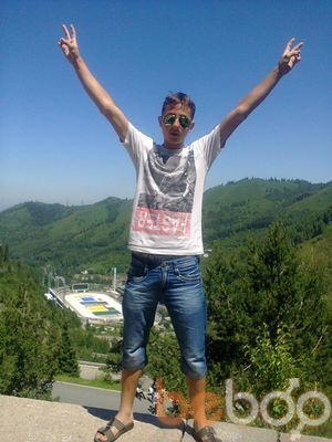  ,   Artem, 32 ,   