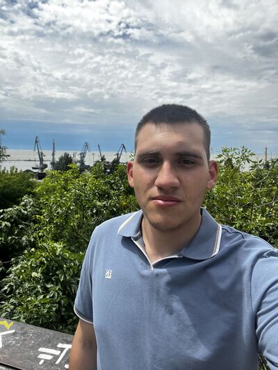  -,   Alex, 22 ,   ,   