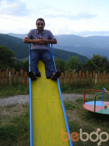  ,   Arayik, 44 ,  