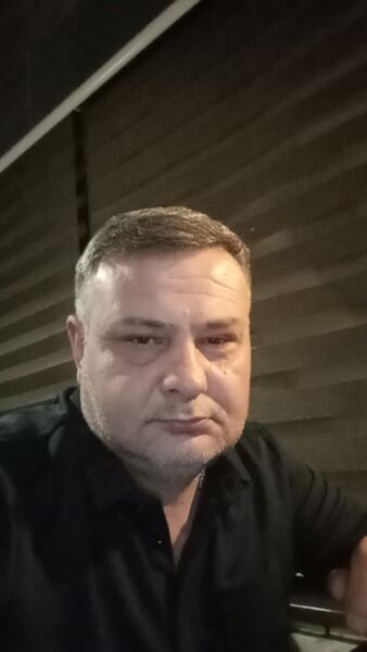  --,   Elman, 42 ,     , c 