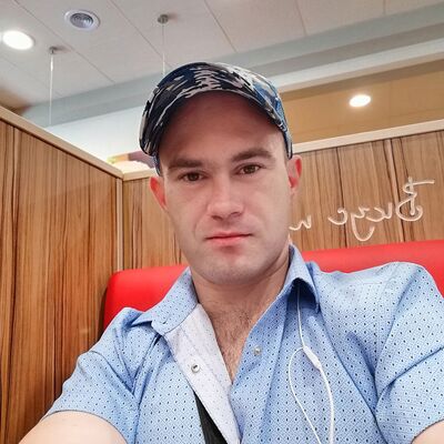  ,   Pavel, 32 ,   ,   