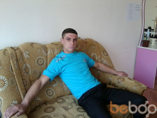  ,   Valentin, 37 ,     , c 