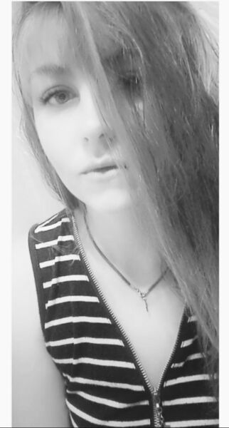  ,   Valeria, 32 ,   ,   