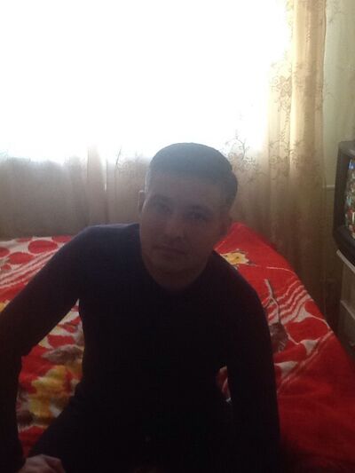  ,   Oscar, 49 ,   