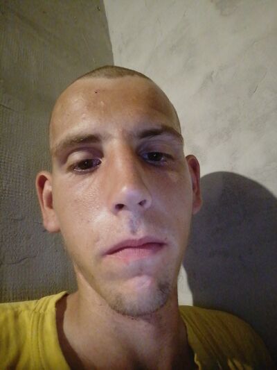   ,   Artem, 23 ,   ,   