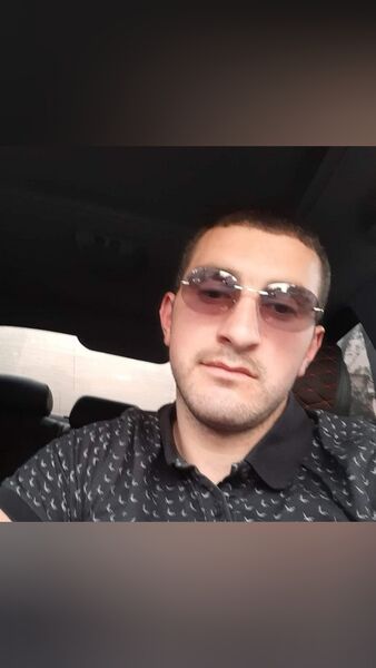  ,   Arman, 28 ,   ,   , c , 