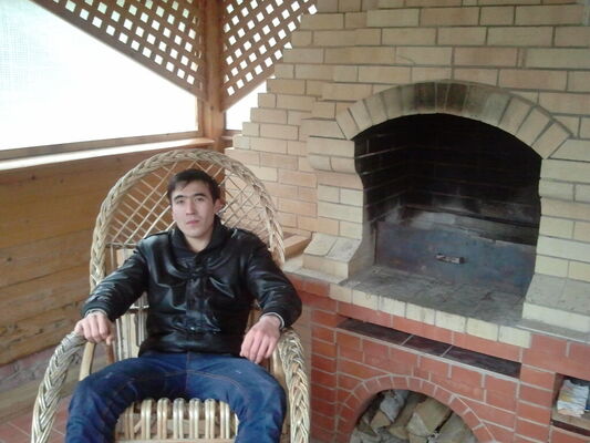  ,   Hasan, 32 ,   ,   , c , 