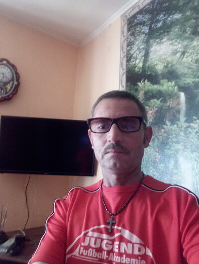  ,   Valentin, 64 ,   ,   , c 