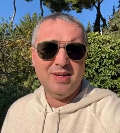  ,   Henry, 44 ,   ,   