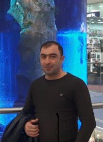  ,   Valer, 38 ,   ,   