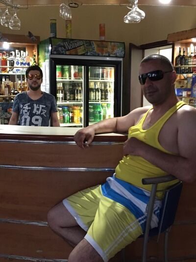  ,   Maikl, 47 ,   