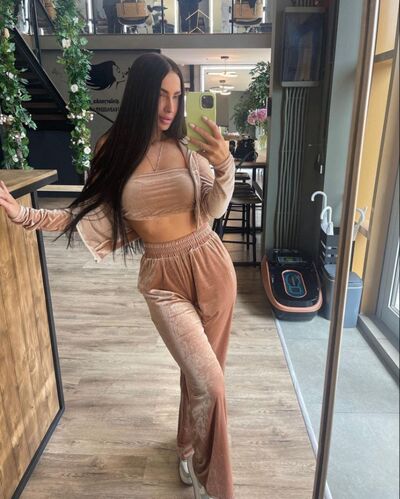  ,   Diana, 26 ,   ,   