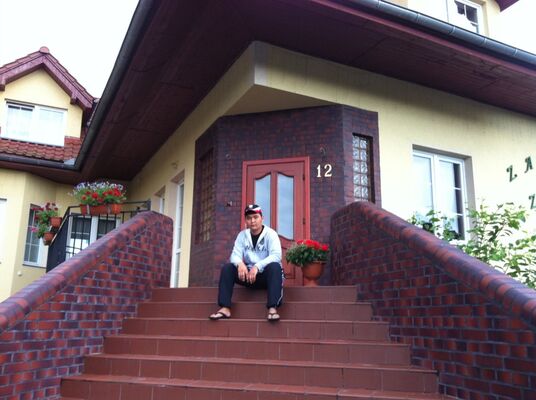  ,   Syrym, 33 ,   ,   