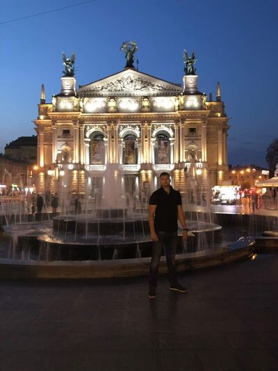  ,   Artem, 36 ,   ,   