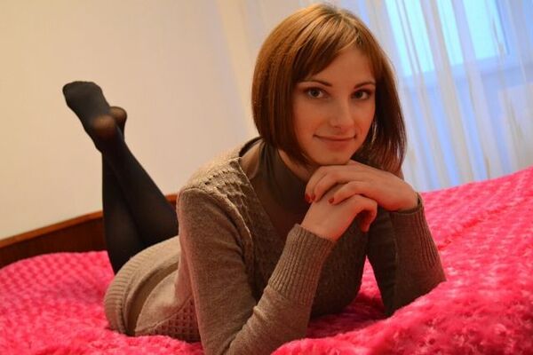  ,   Elvira, 32 ,   ,   , c 