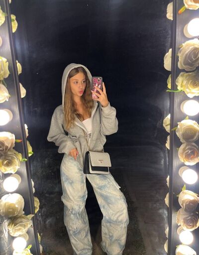  ,   Veronica, 23 ,   ,   