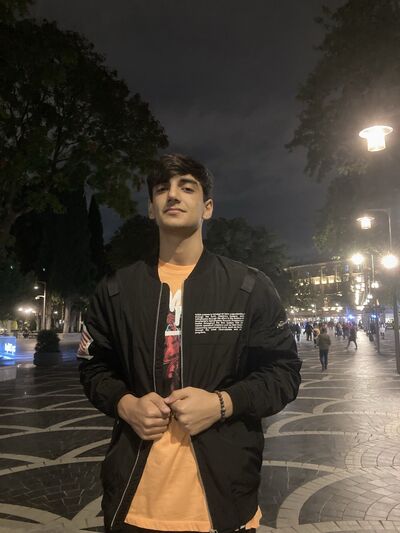  ,   Emil, 21 ,   ,   