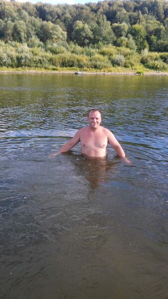  ,   Artem, 44 ,   ,   , c 