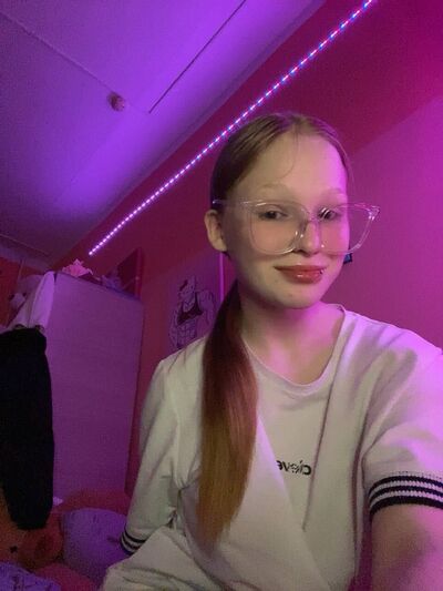  ,   Kitty, 23 ,   ,   , 