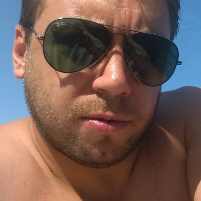  ,   Stas, 40 ,   
