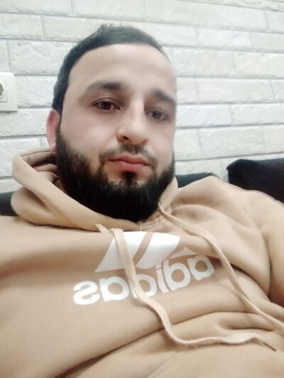  ,   Dantik, 33 ,   ,   