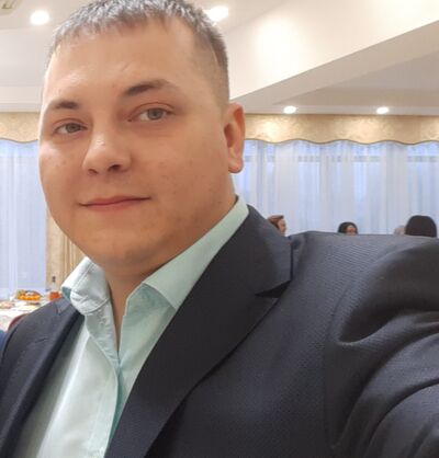  ,   Rustam, 32 ,   