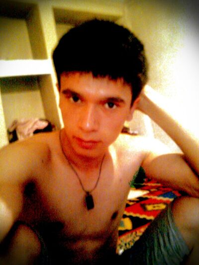  ,   Sexyboy, 33 ,   
