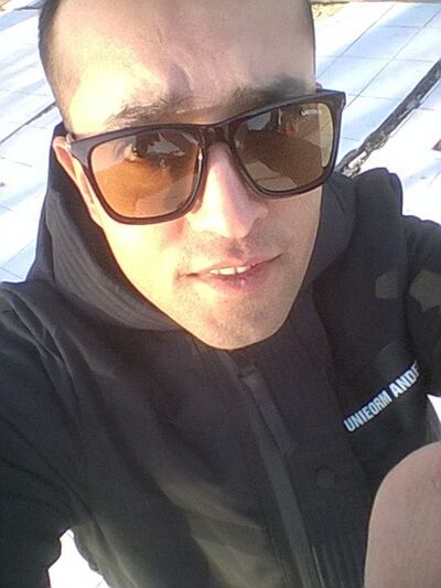  ,   Aziz, 32 ,   
