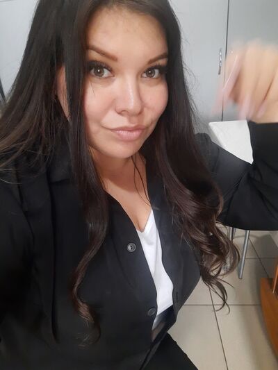  ,   Nina, 31 ,   ,   