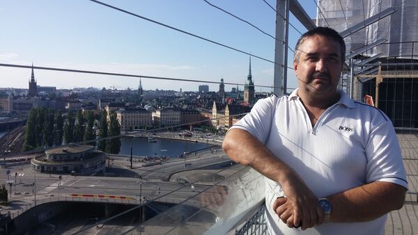  ,   Mikhail, 59 ,   ,   , c 