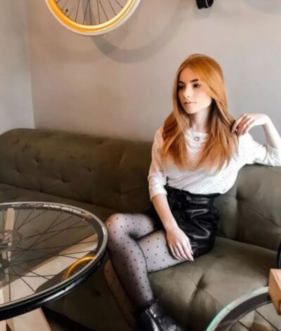  ,   Hina, 21 ,   ,   