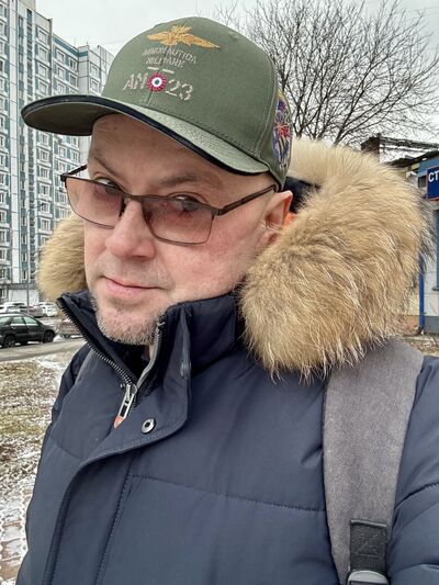  ,   Mikhail, 45 ,   , 