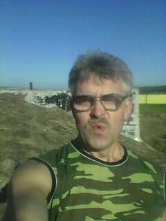  5189457  Grisha, 54 ,    