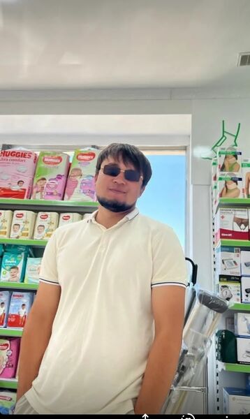  ,   Alan, 27 ,   ,   