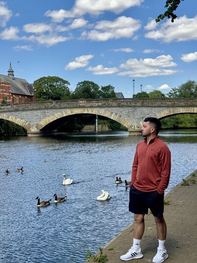  ,   Yusuf, 25 ,   ,   , c , 