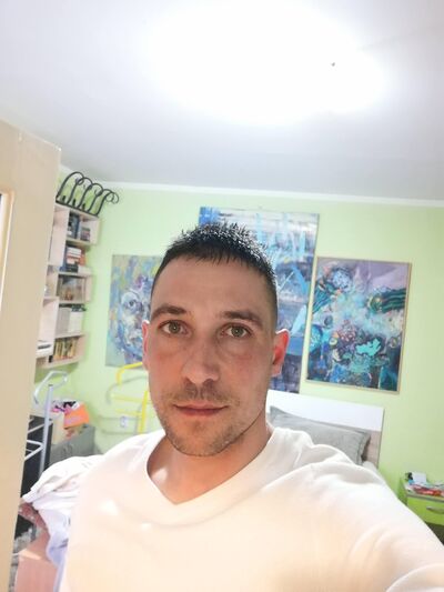  Eichgraben,   Miki, 37 ,   ,   