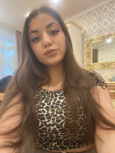  ,   Marusya, 18 ,   ,   