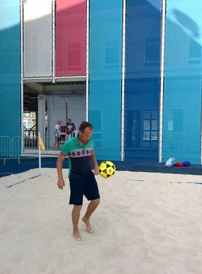  ,   Sergio, 40 ,   