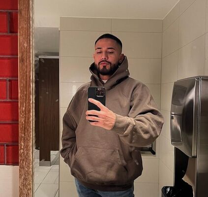  ,   Alex, 28 ,   ,   
