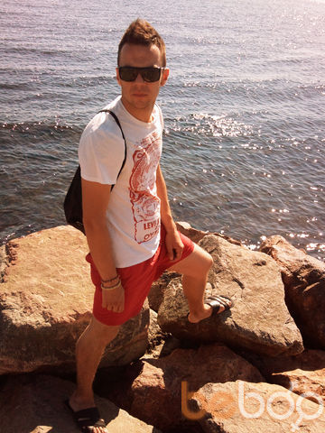  ,   Maxim, 37 ,   