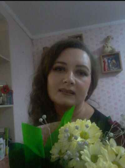  ,   Ksenia, 48 ,   c 