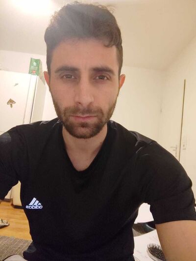  Frankfurt am Main,   Julian, 28 ,   ,   