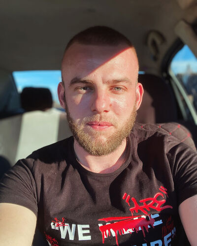  ,   Evgenii, 24 ,   ,   , c 
