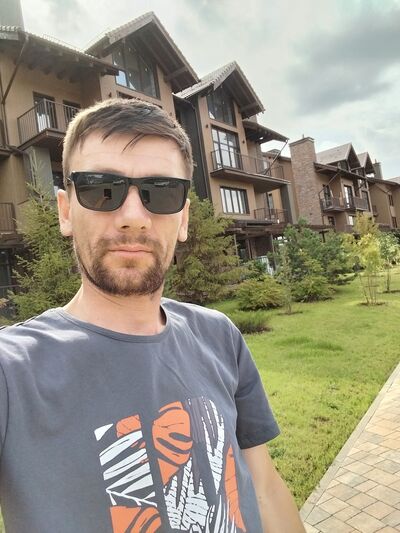  ,   Jon, 35 ,   ,   