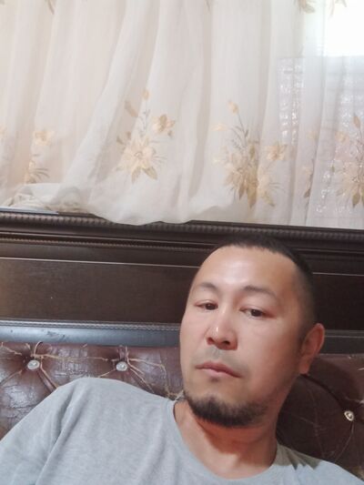  ,   Daniyar, 40 ,   ,   , c 