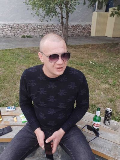  ,   Roman, 33 ,   ,   