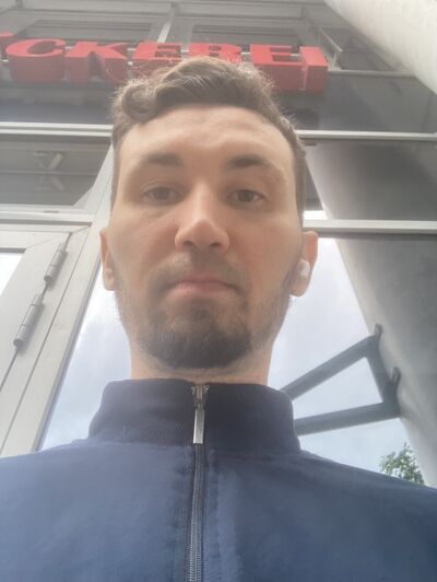  ,   Alik, 46 ,   c 