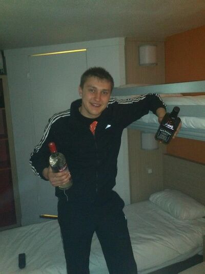  ,   Deniss, 41 ,   ,   , c , 