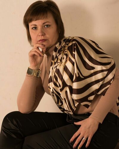  ,   Larisa, 53 ,  