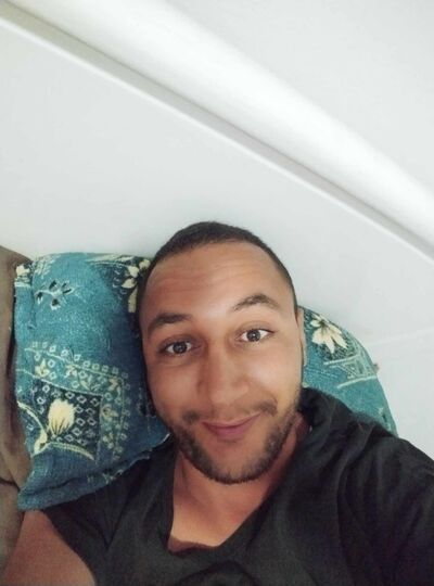  Tunis,   Moez mannoub, 33 ,   ,   